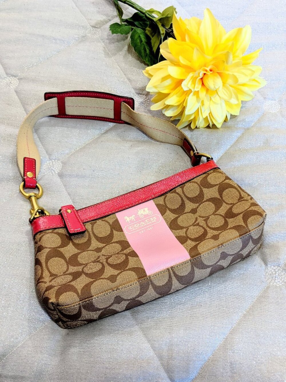 *COACH Signature Pink Shoulder Purse